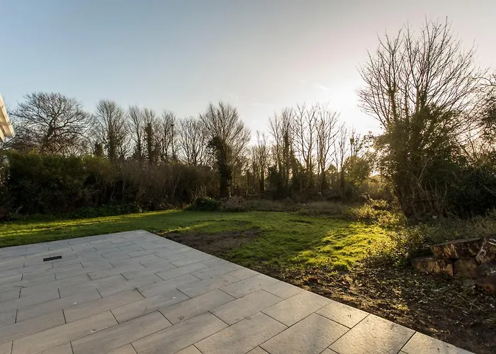 Killester Self Catering شقة
